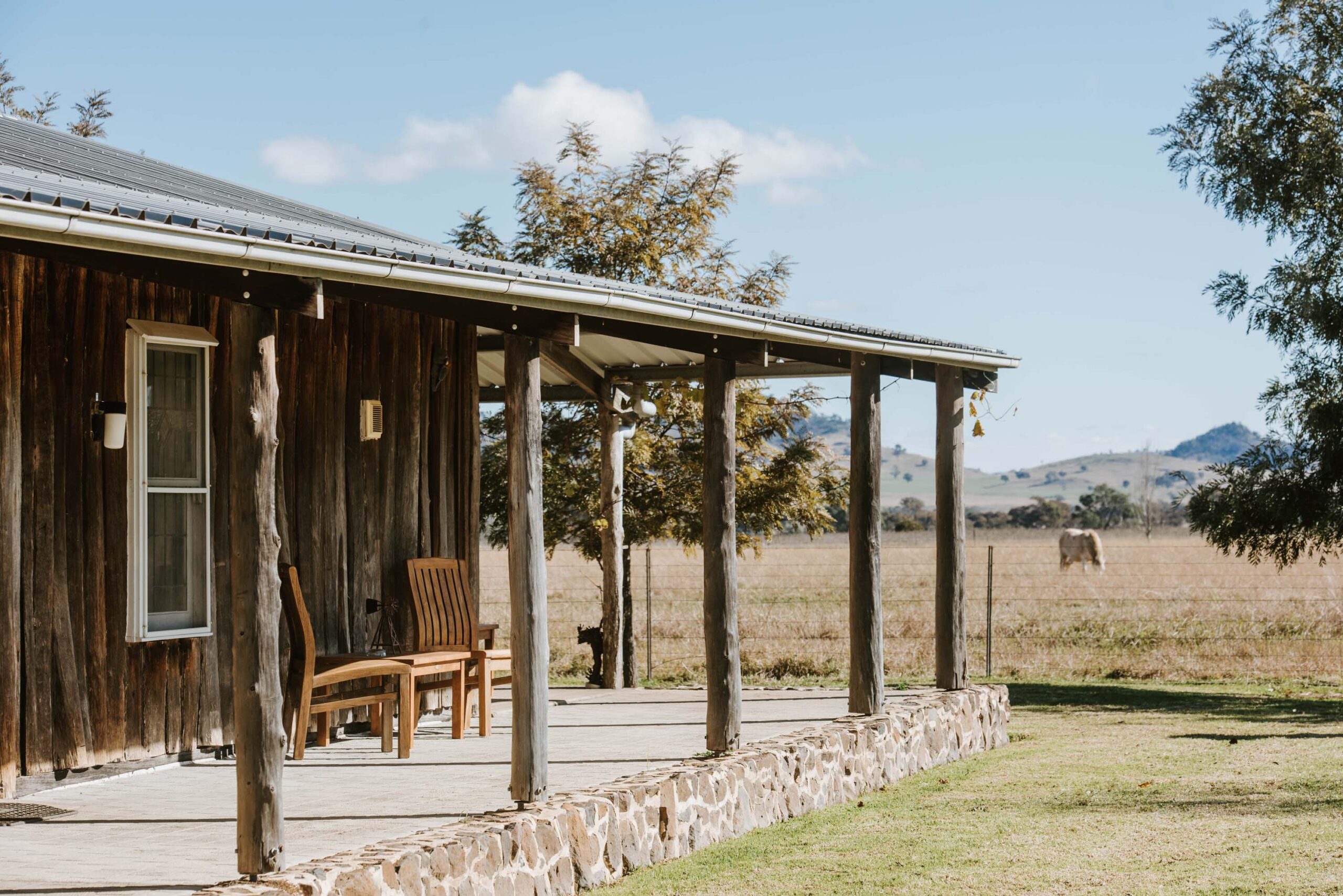 owl head lodge slab cottage gulgong accommodation