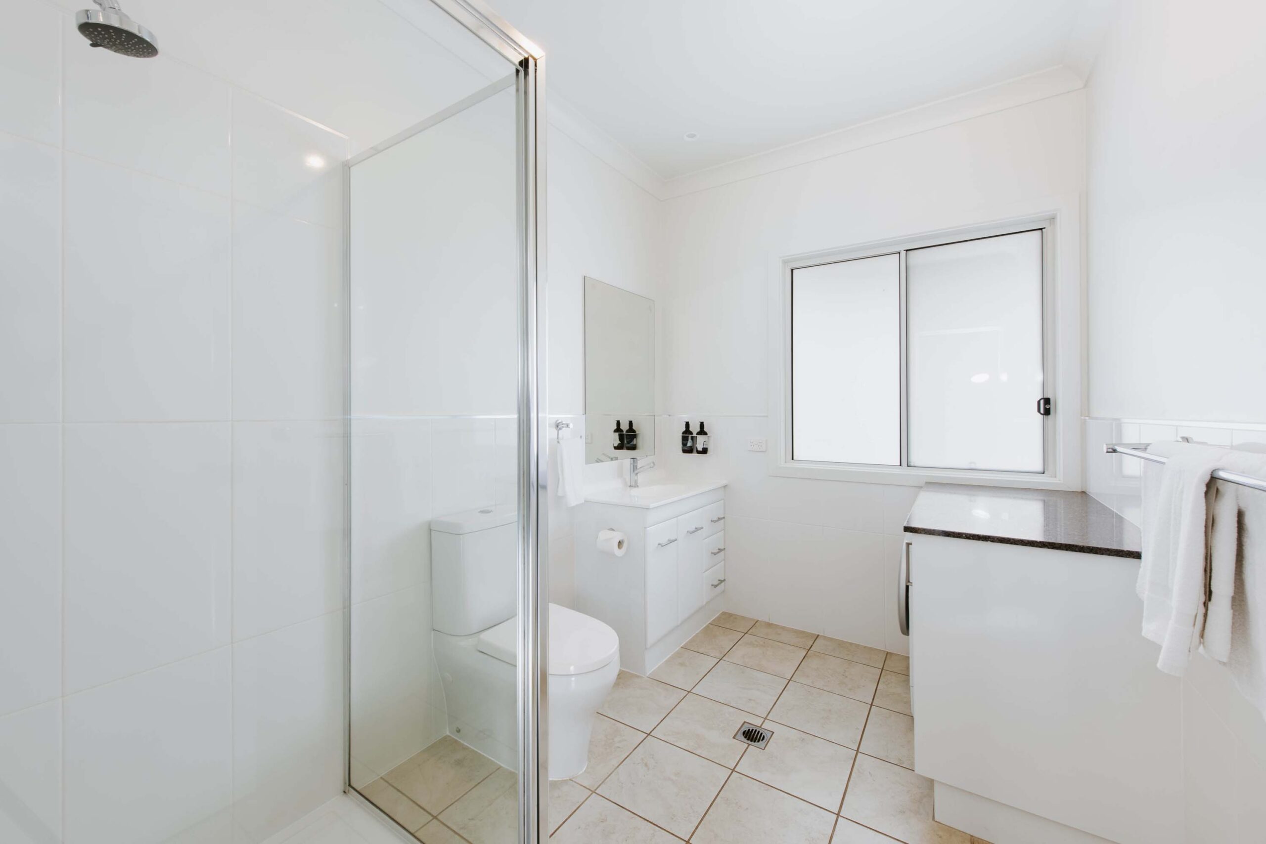 owl head lodge shearers quarters west bathroom